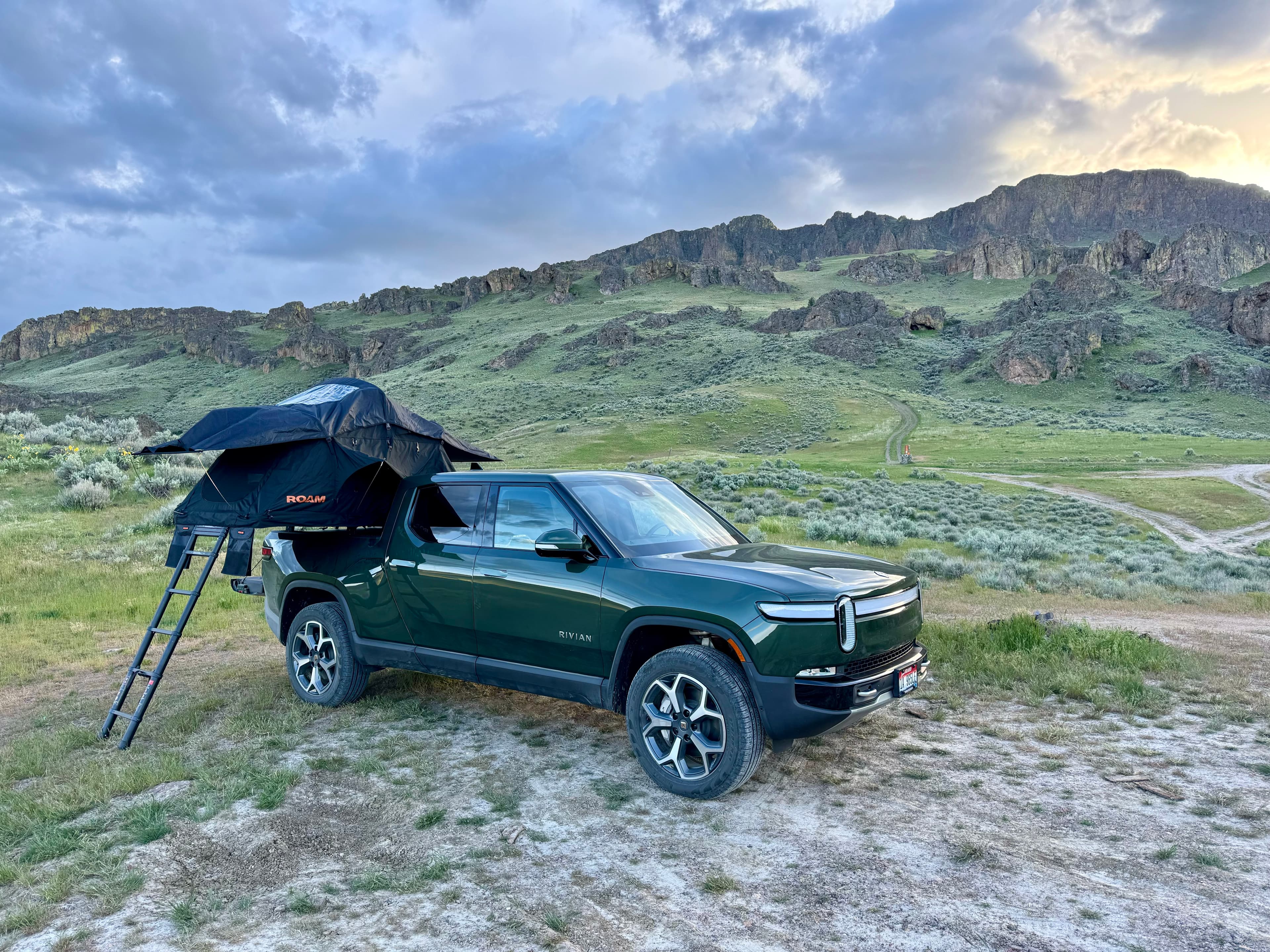 Rooftop tent on public land in Oregon
